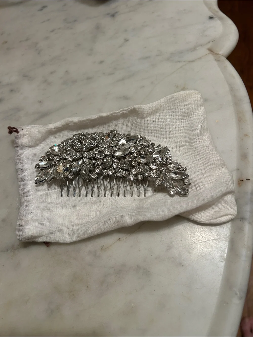 Silver Crystal Bridal Hair Comb - Elegant Women’s Accessory new